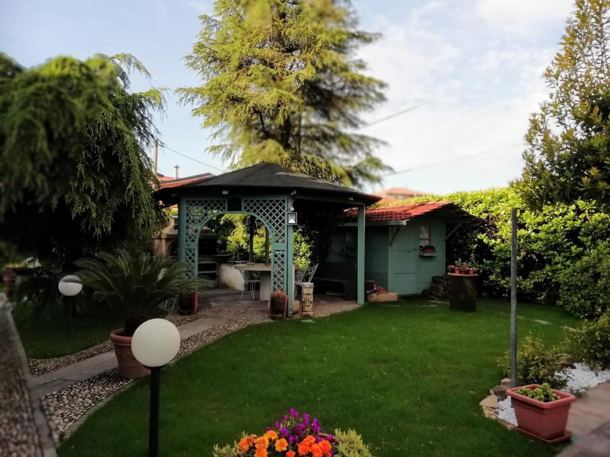 Medolago B&B Boutique Villa Terry מראה חיצוני תמונה