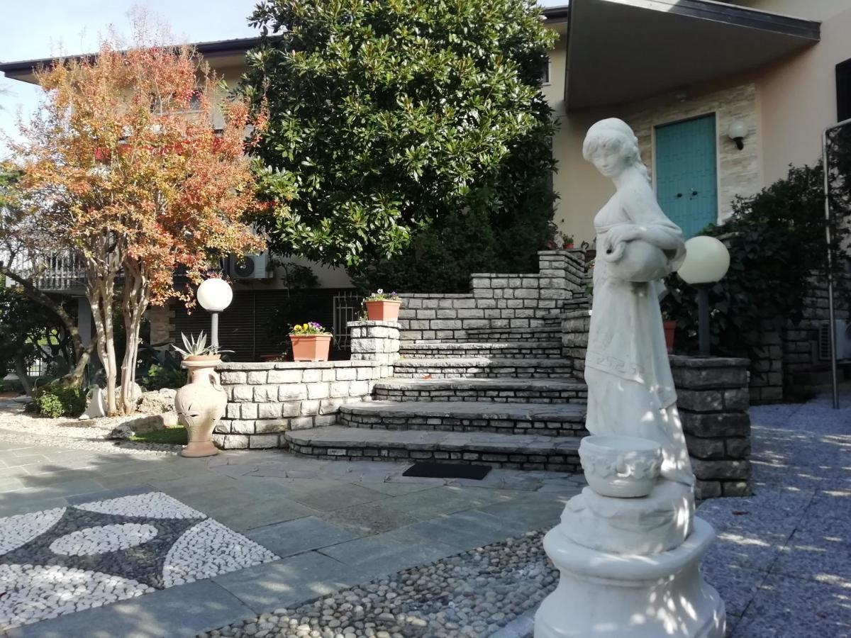 Medolago B&B Boutique Villa Terry מראה חיצוני תמונה