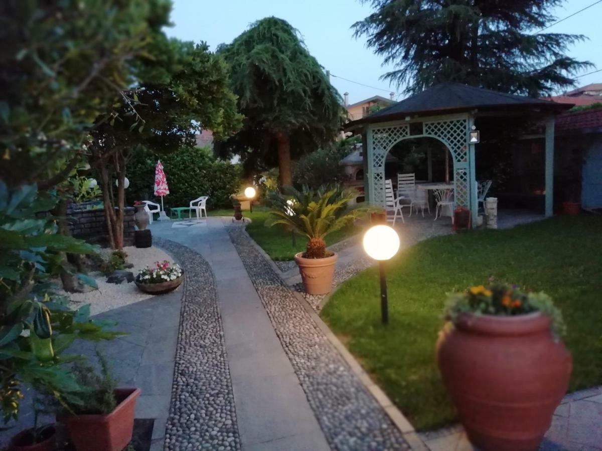 Medolago B&B Boutique Villa Terry מראה חיצוני תמונה